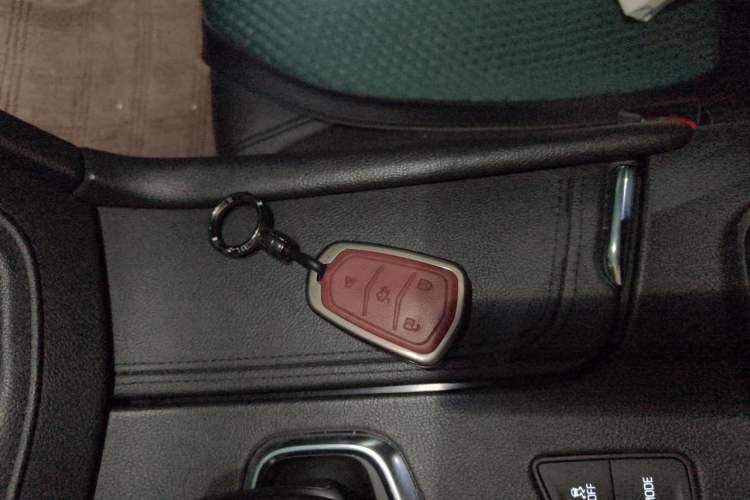 Used Cadillac XT5 2018 25T Luxury Model Vehicle Key