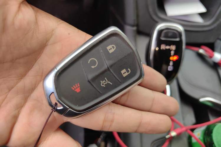 Used Cadillac XT5 2018 25T Luxury Model Vehicle Key