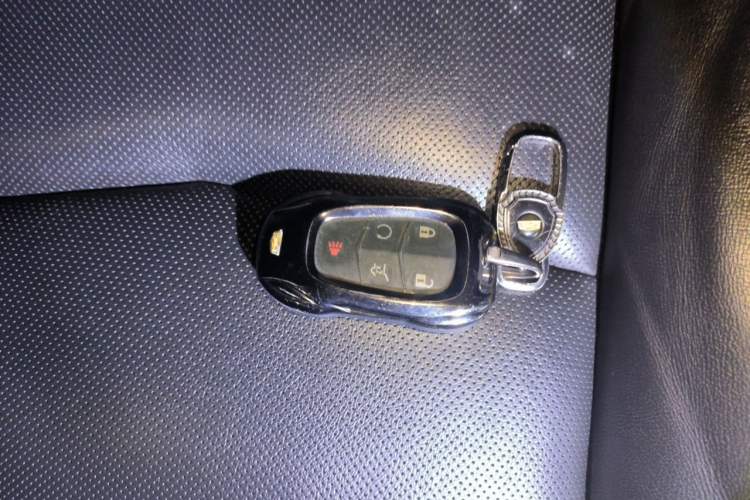 Used Cadillac XT5 2018 25T Luxury Model Vehicle Key