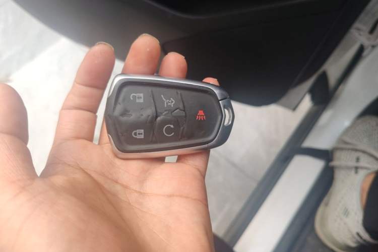 Used Cadillac XT5 2018 25T Luxury Model Vehicle Key