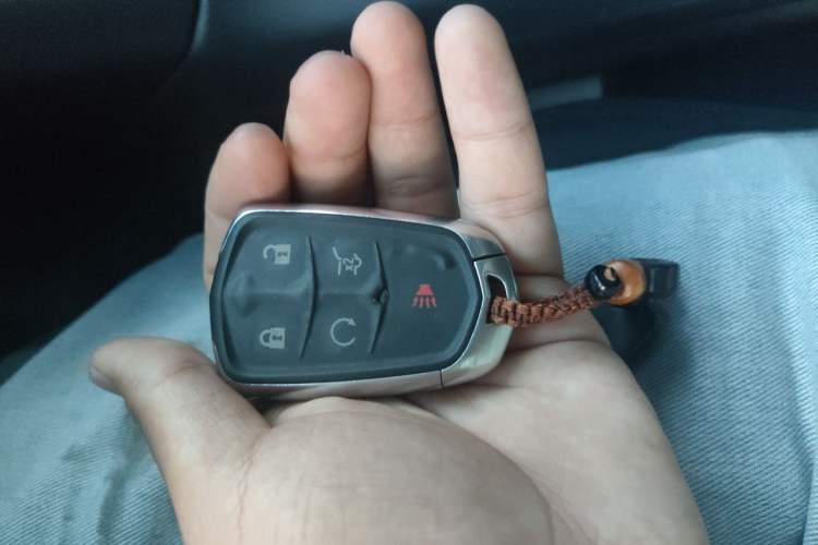 Used Cadillac XT5 2018 25T Luxury Model Vehicle Key
