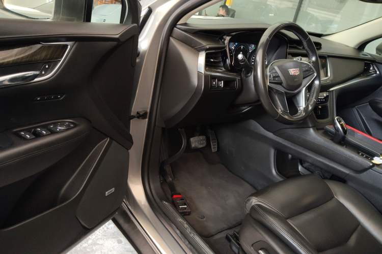 Used Cadillac XT5 2018 28T Four-Wheel Drive Luxury Model Driver Seat