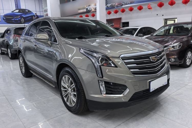 Used Cadillac XT5 2018 25T Luxury Model Exterior 2