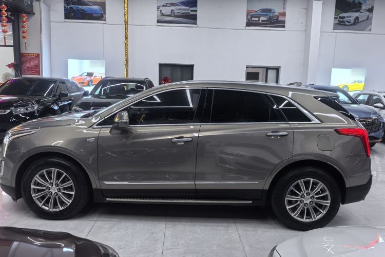 Used Cadillac XT5 2018 25T Luxury Model Exterior 6