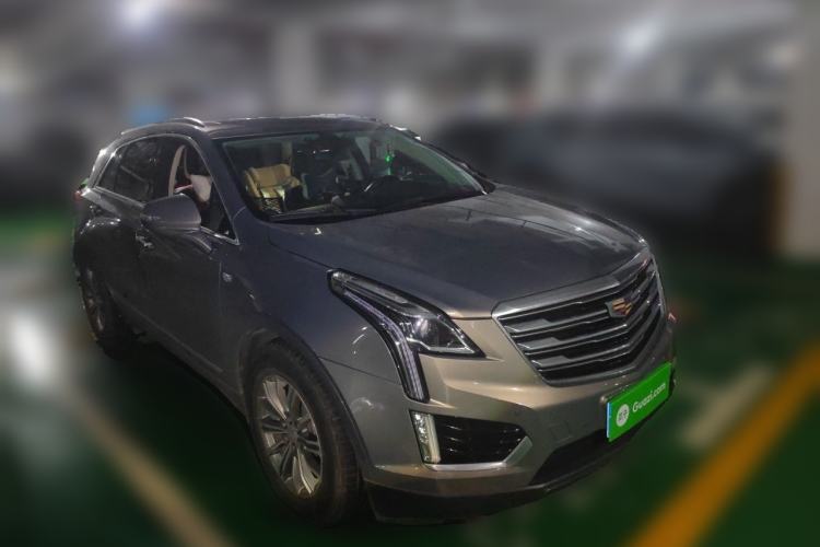 Used Cadillac XT5 2018 28T Four-Wheel Drive Luxury Model Front Right 45 Deg