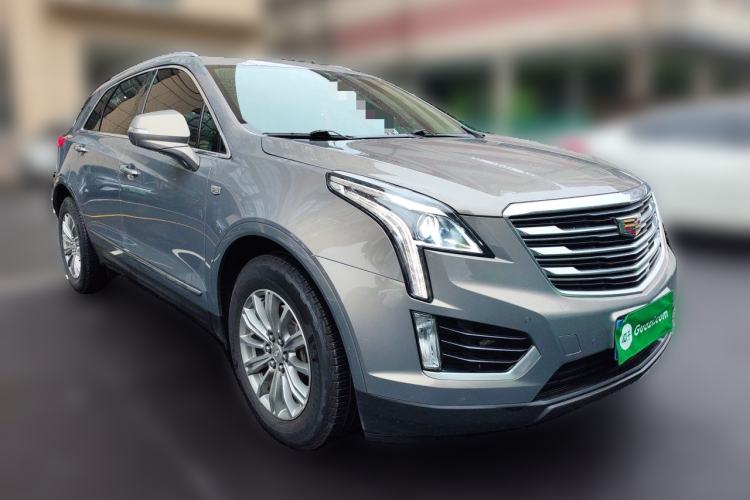 Used Cadillac XT5 2018 25T Luxury Model Front Right 45 Deg