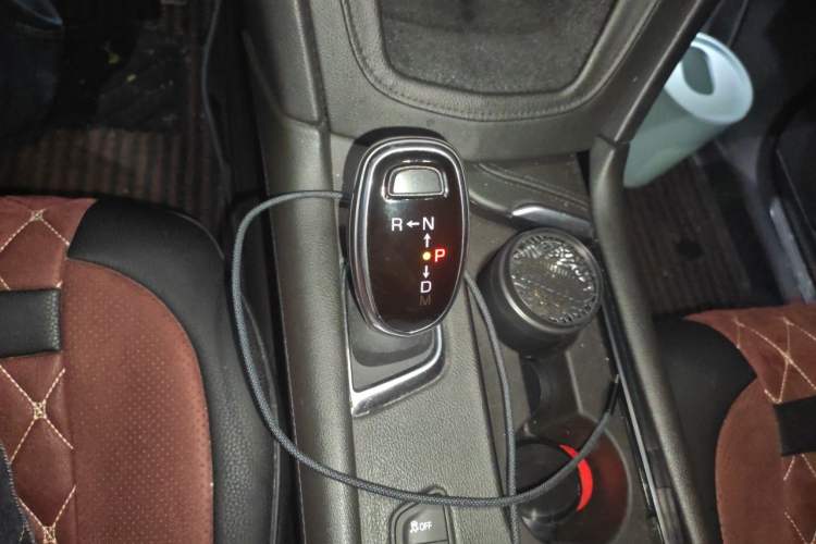 Used Cadillac XT5 2018 28T Four-Wheel Drive Luxury Model Gear Lever