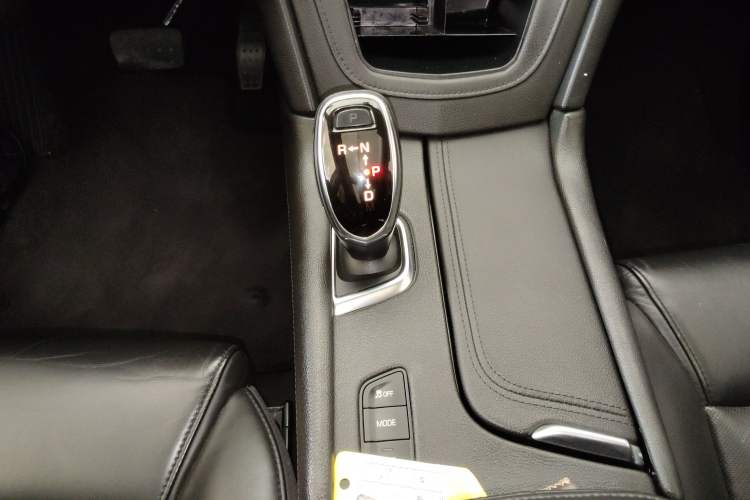 Used Cadillac XT5 2018 28T Four-Wheel Drive Luxury Model Gear Lever