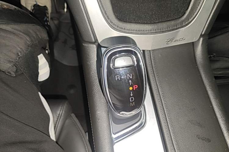 Used Cadillac XT5 2018 25T Luxury Model Gear Lever