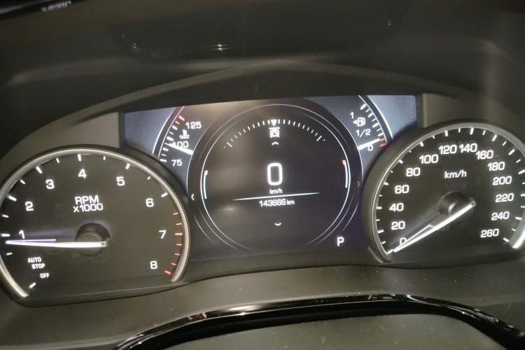 Used Cadillac XT5 2018 28T Four-Wheel Drive Luxury Model Instrument Cluster
