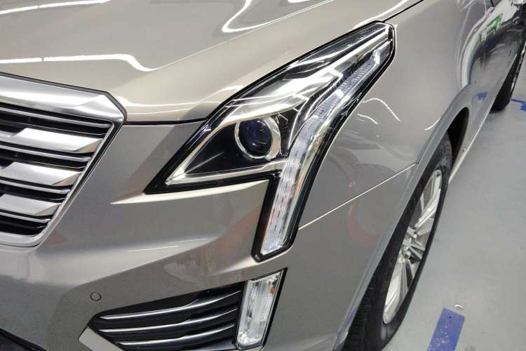 Used Cadillac XT5 2018 25T Luxury Model Left Front Headlight