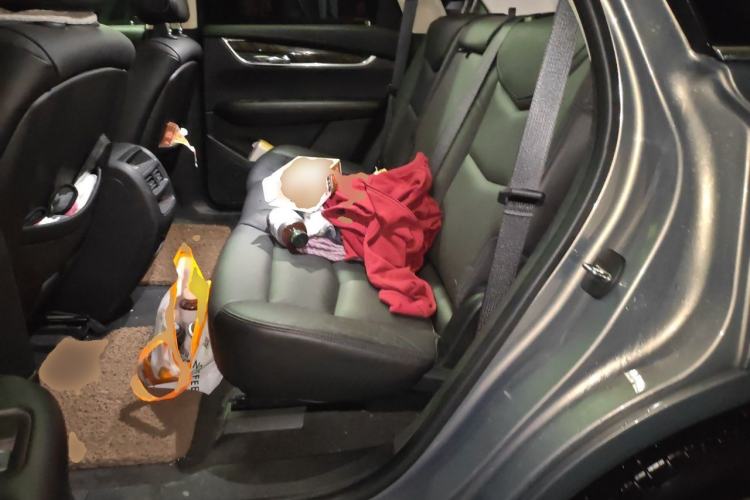 Used Cadillac XT5 2018 25T Luxury Model Left Rear Seat