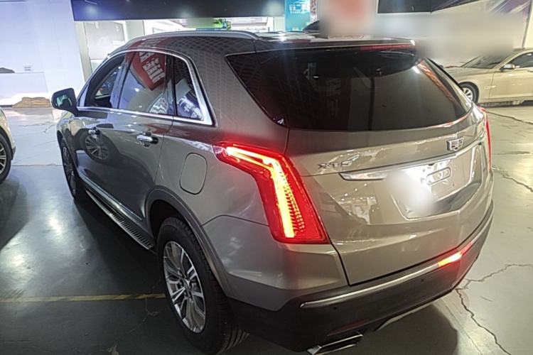 Used Cadillac XT5 2018 25T Luxury Model Rear Left 45 Deg