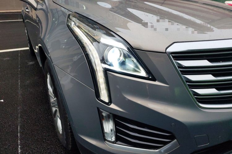 Used Cadillac XT5 2018 25T Luxury Model Right Front Headlight