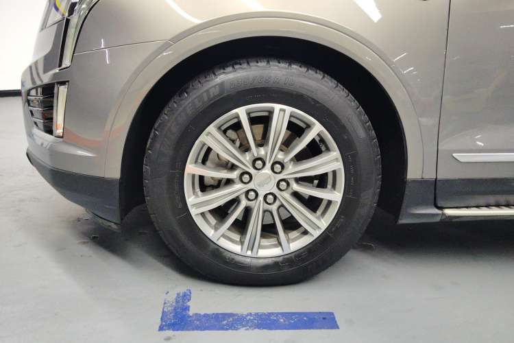Used Cadillac XT5 2018 25T Luxury Model Right Rear Wheel Hub