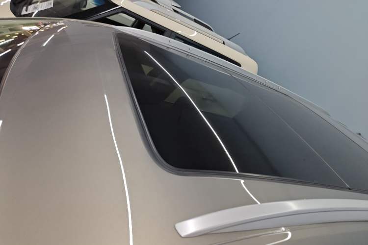 Used Cadillac XT5 2018 25T Luxury Model Roof