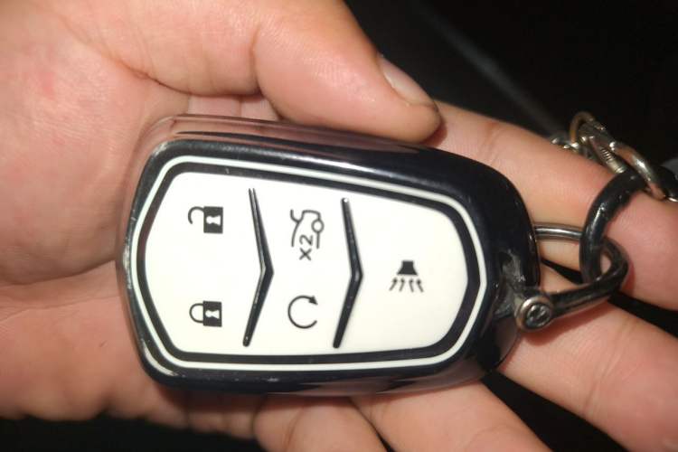 Used Cadillac XT5 2018 25T Luxury Model Vehicle Key