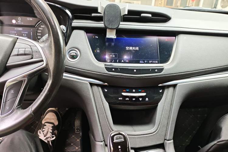 Used Cadillac XT5 2020 28T Luxury Version Audio And AC Panel