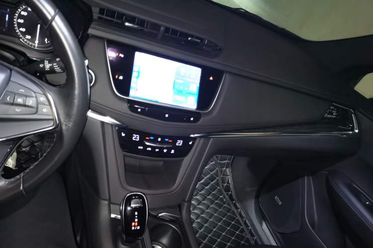 Used Cadillac XT5 2020 Revised Version 28T Luxury Edition Audio And AC Panel