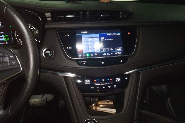 Used Cadillac XT5 2020 Revised Version 28T Four-Wheel Drive Luxury Edition Audio And AC Panel