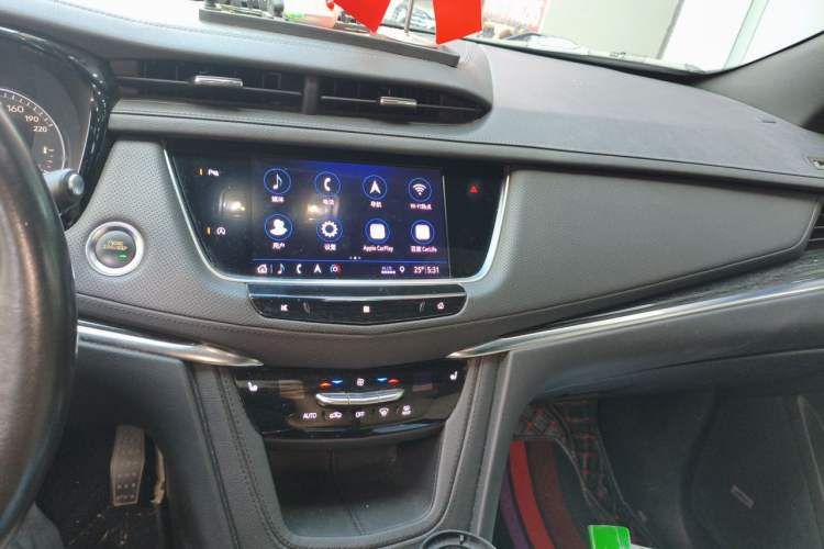 Used Cadillac XT5 2020 28T Luxury Version Audio And AC Panel