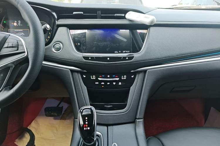 Used Cadillac XT5 2020 Revised Version 28T Luxury Edition Audio And AC Panel