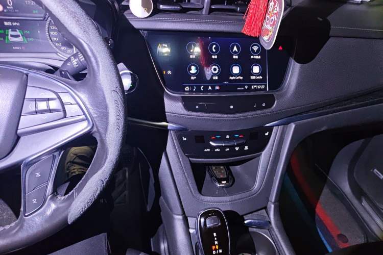 Used Cadillac XT5 2020 28T Luxury Version Audio And AC Panel