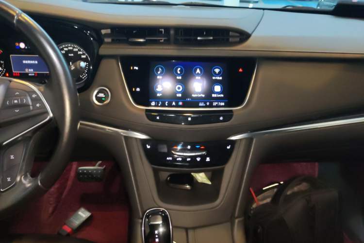 Used Cadillac XT5 2020 28T Luxury Version Audio And AC Panel