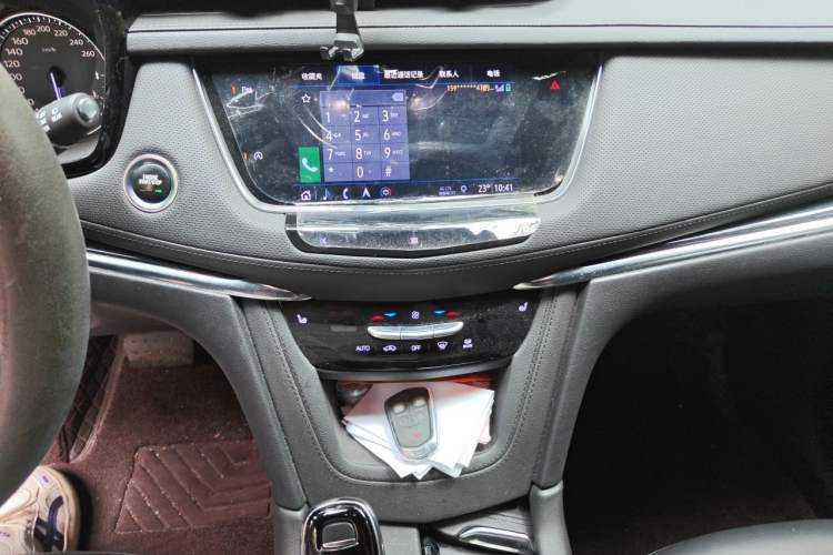 Used Cadillac XT5 2020 28T Luxury Version Audio And AC Panel