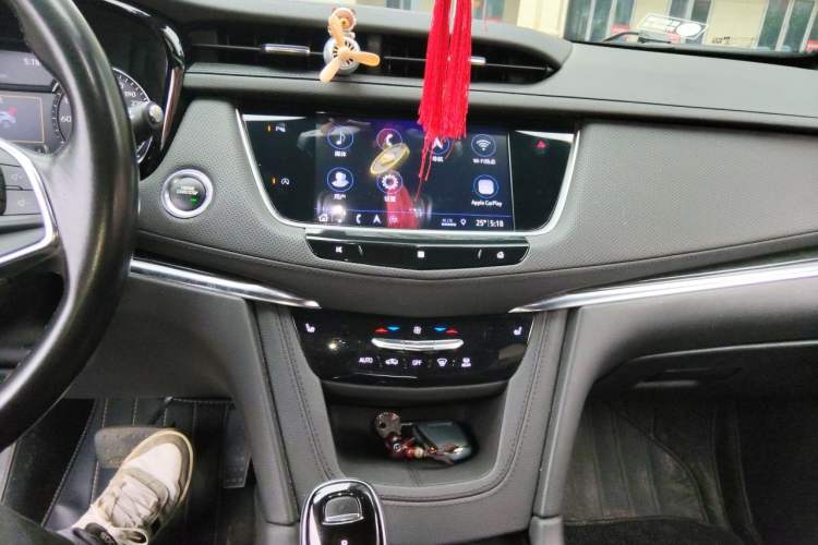 Used Cadillac XT5 2020 28T Luxury Version Audio And AC Panel