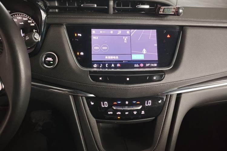 Used Cadillac XT5 2020 Revised Version 28T Four-Wheel Drive Luxury Edition Audio And AC Panel