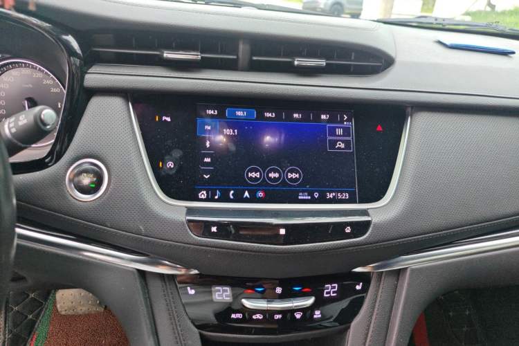 Used Cadillac XT5 2020 28T Luxury Version Audio And AC Panel