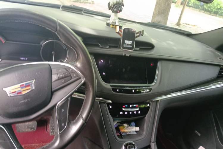 Used Cadillac XT5 2020 28T Luxury Version Audio And AC Panel
