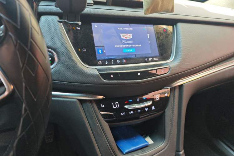 Used Cadillac XT5 2020 Revised Version 28T Four-Wheel Drive Luxury Edition Audio And AC Panel