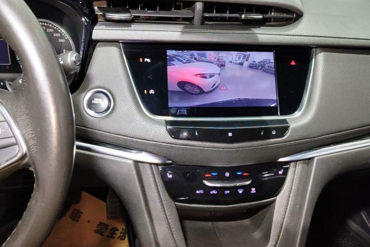 Used Cadillac XT5 2020 28T Luxury Version Audio And AC Panel