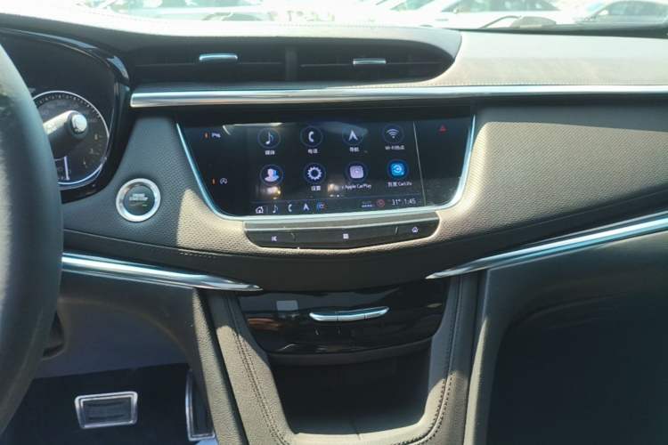 Used Cadillac XT5 2020 28T Luxury Version Audio And AC Panel