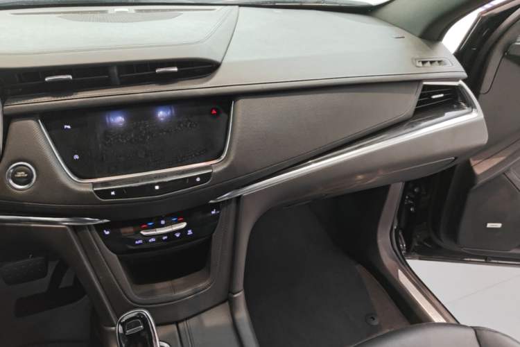 Used Cadillac XT5 2020 Revised Version 28T Luxury Edition Audio And AC Panel