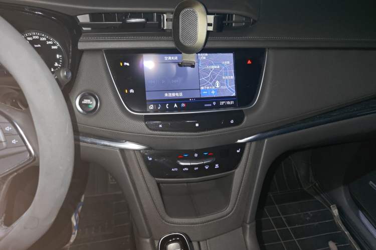 Used Cadillac XT5 2020 28T Four-Wheel Drive Tech Version Audio And AC Panel