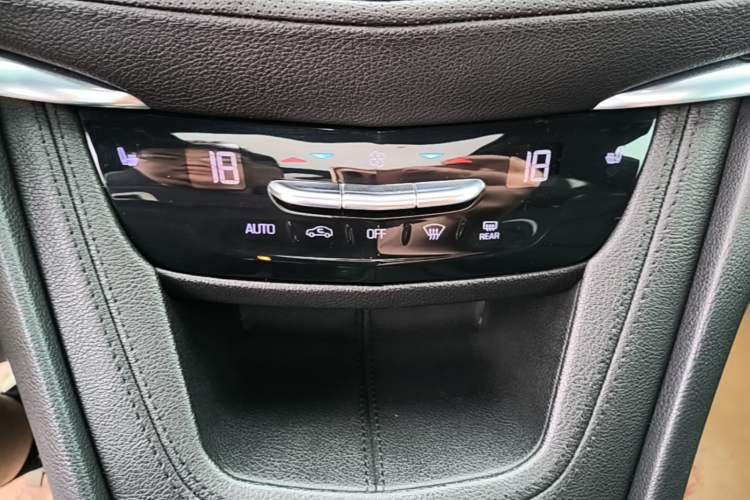 Used Cadillac XT5 2020 Revised Version 28T Luxury Edition Audio And AC Panel