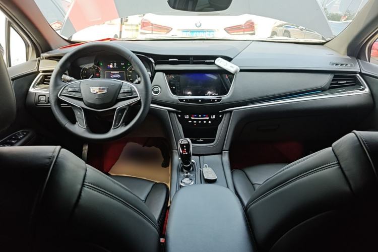 Used Cadillac XT5 2020 Revised Version 28T Luxury Edition Center Console