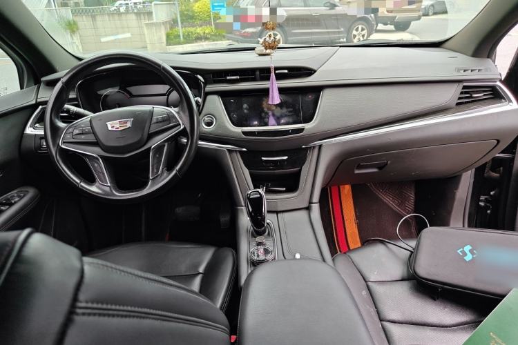 Used Cadillac XT5 2020 Revised Version 28T Four-Wheel Drive Luxury Edition Center Console