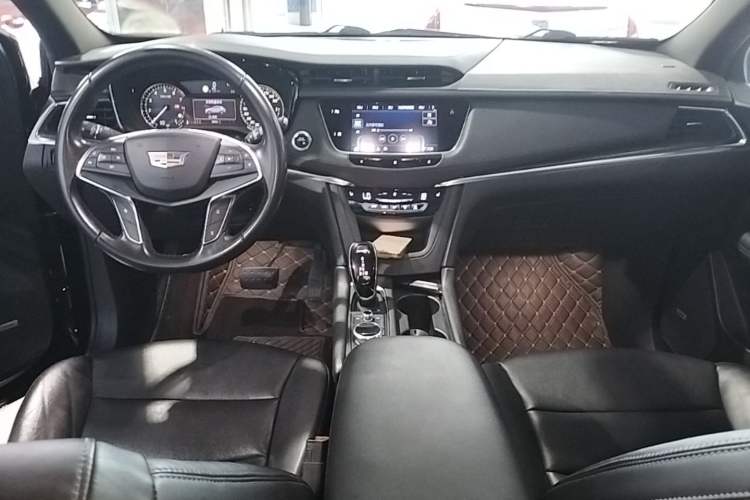 Used Cadillac XT5 2020 28T Luxury Version Center Console