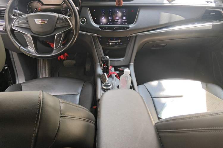 Used Cadillac XT5 2020 28T Four-Wheel Drive Luxury Version Center Console
