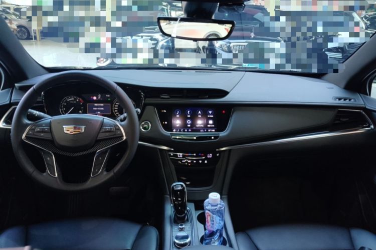 Used Cadillac XT5 2020 28T Luxury Version Center Console