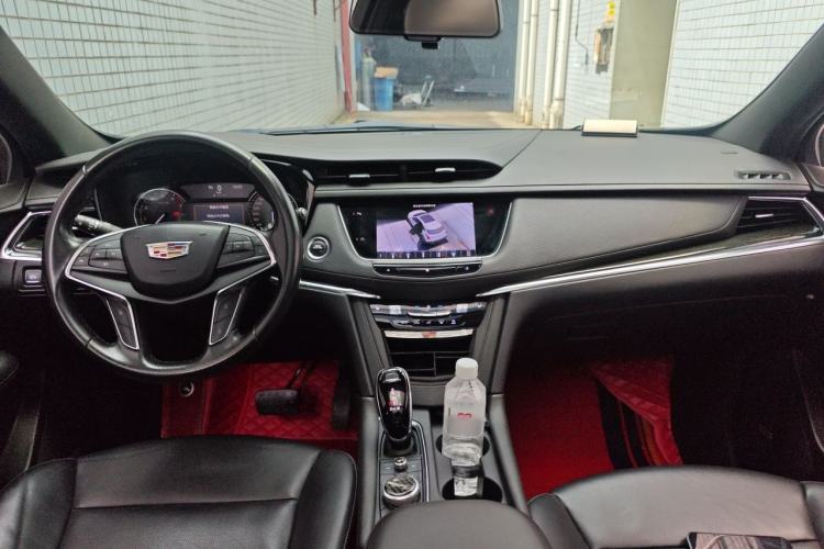 Used Cadillac XT5 2020 28T Luxury Version Center Console