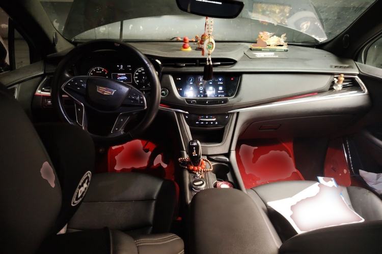 Used Cadillac XT5 2020 Revised Version 28T Luxury Edition Center Console