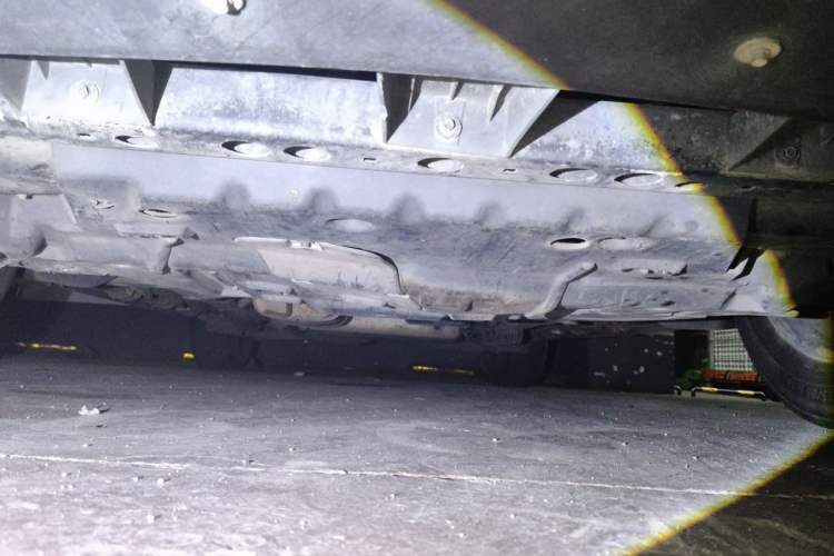 Used Cadillac XT5 2020 28T Luxury Version Chassis Front