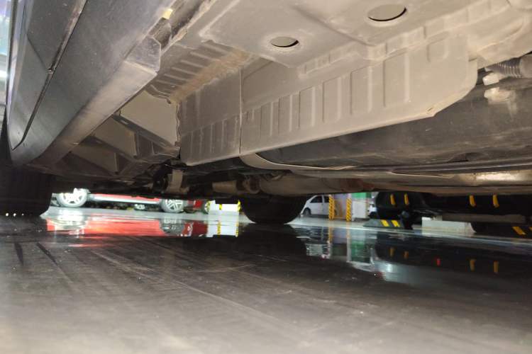 Used Cadillac XT5 2020 28T Four-Wheel Drive Luxury Version Chassis Rear Left