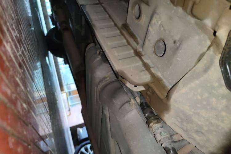 Used Cadillac XT5 2020 28T Luxury Version Chassis Rear Left