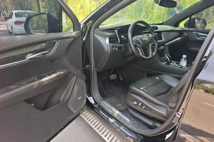 Used Cadillac XT5 2020 Revised Version 28T Luxury Edition Driver Seat